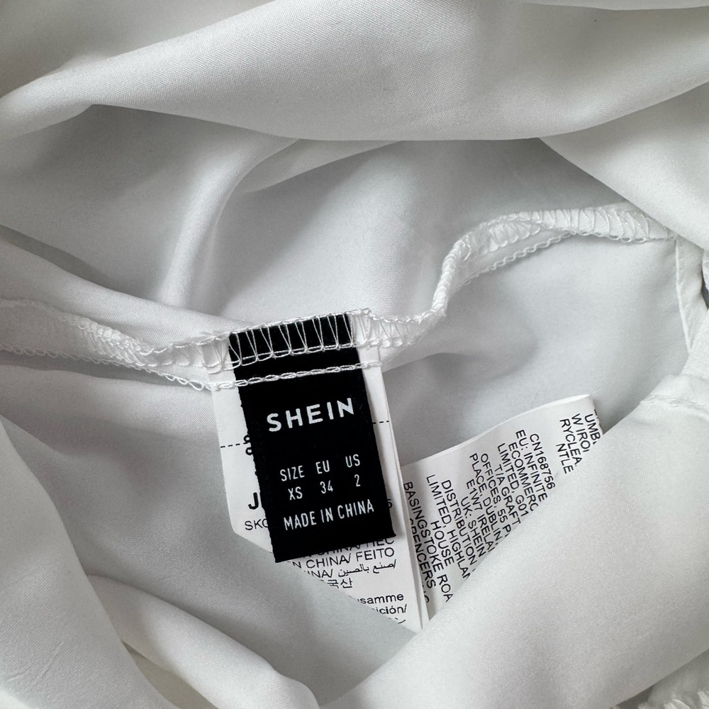 SHEIN Classic White Top - Picture 2 of 4